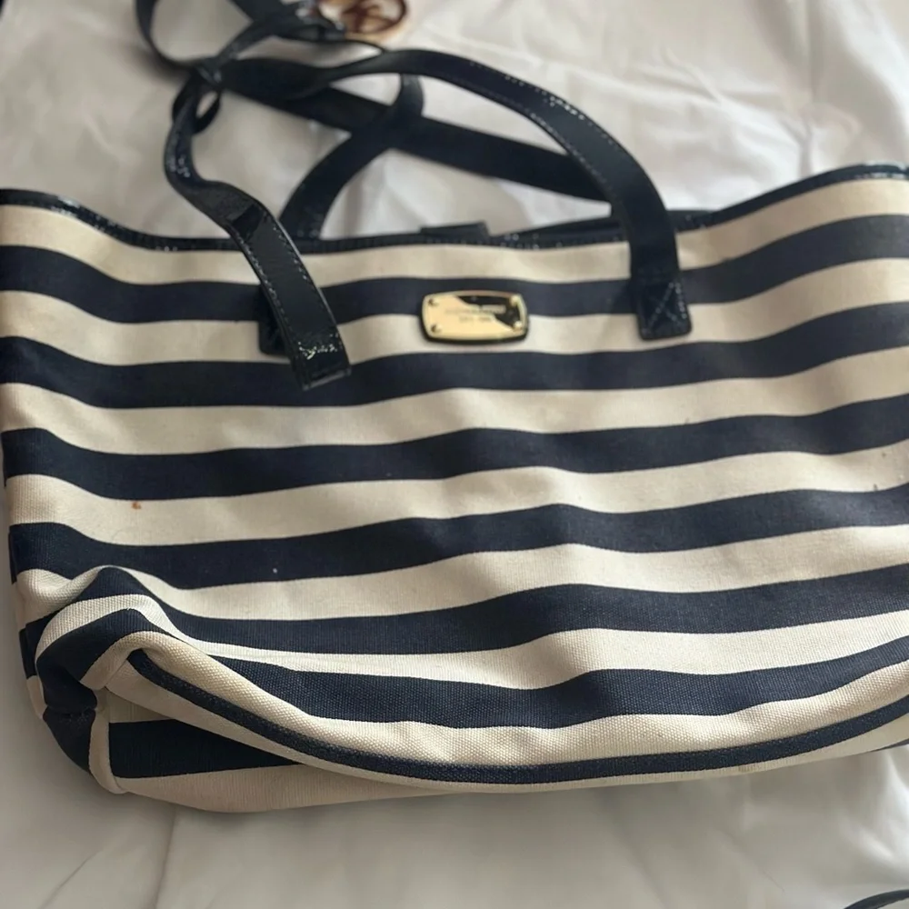 Michael kors bags - Picture 3 of 3